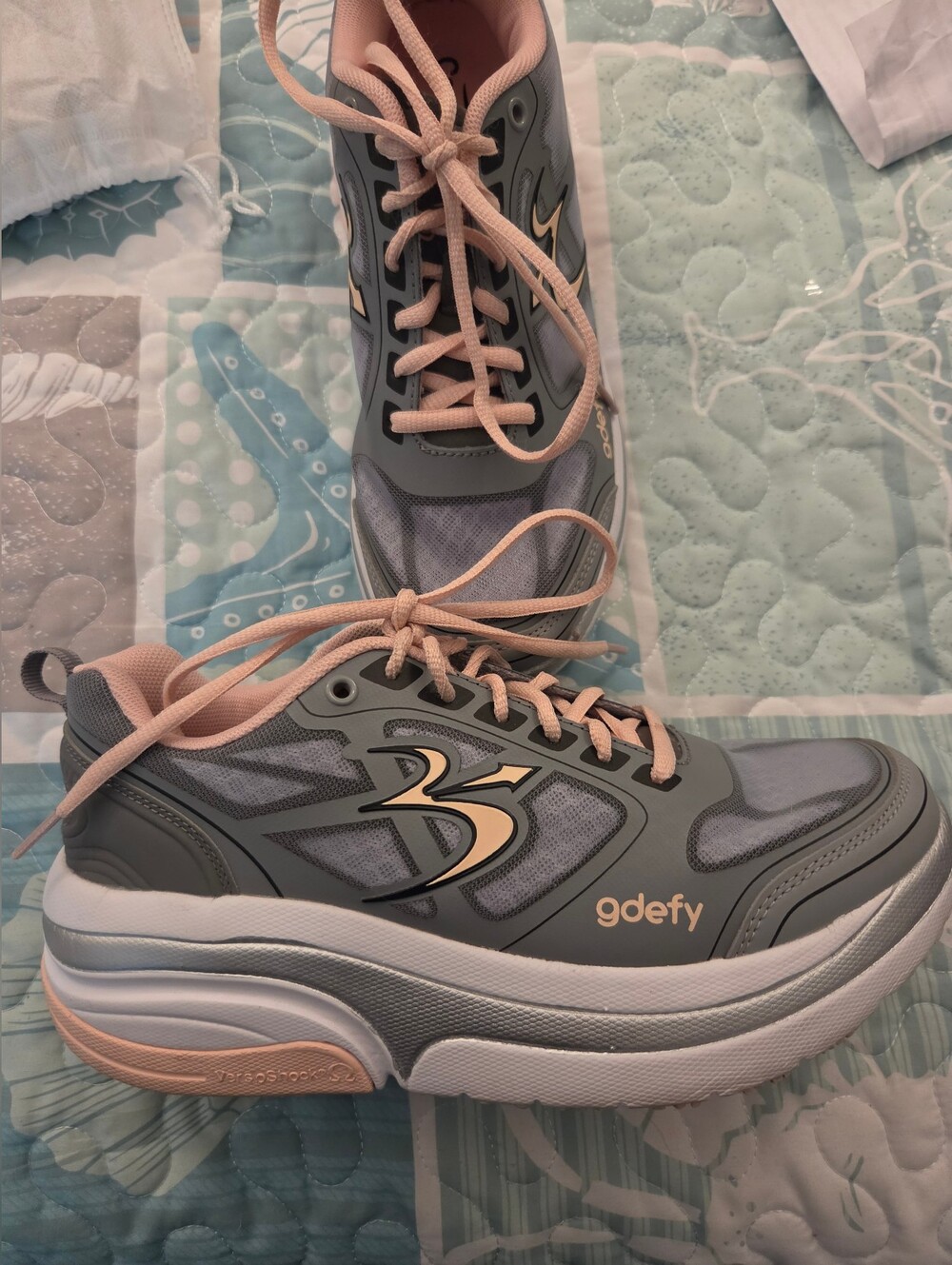 G defy womens gray and peach ION walking shoes 7 1/2